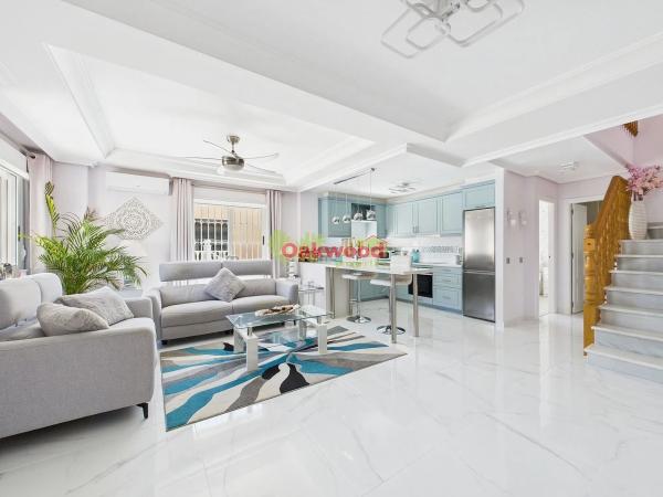 Chalet en avenida de las Especias