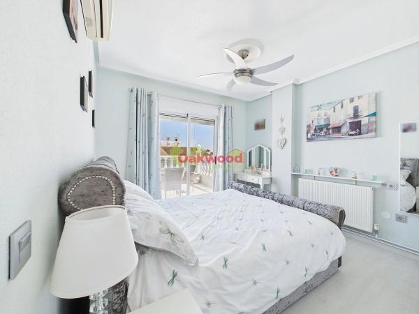 Chalet en avenida de las Especias