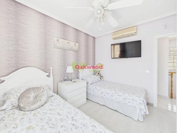 Chalet en avenida de las Especias