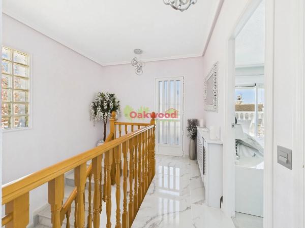 Chalet en avenida de las Especias