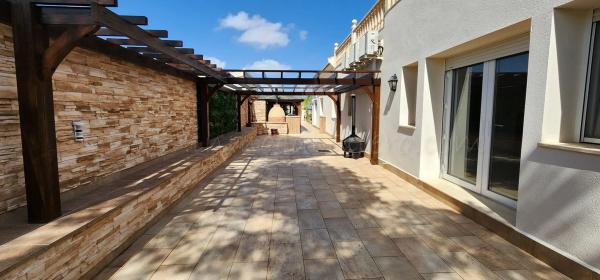 Casa independiente en calle haya