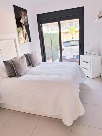 Chalet adosado en calle Veleta