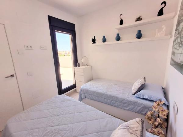 Chalet adosado en calle Veleta