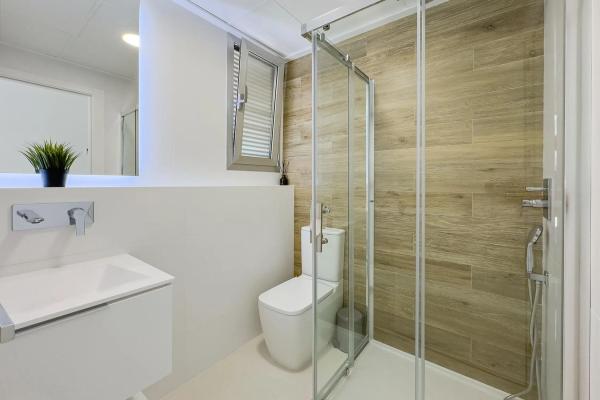 Casa independiente en calle Liverpool