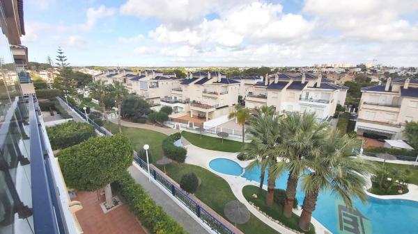 Ático en calle Rafael Alberti