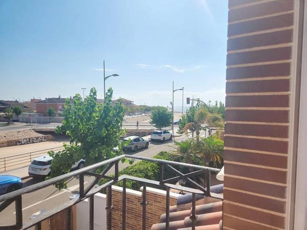 Casa independiente en avenida de Europa