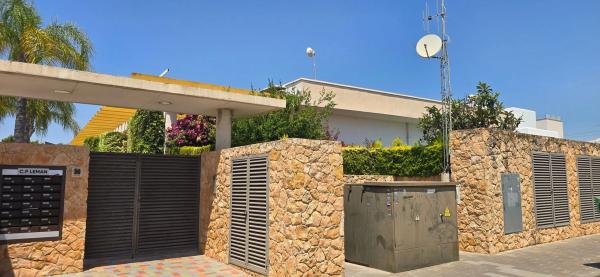 Chalet adosado en avenida de Suecia, 26