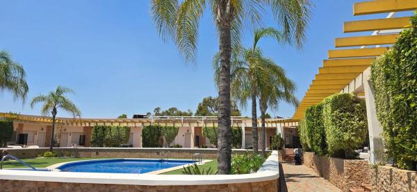 Chalet adosado en avenida de Suecia, 26