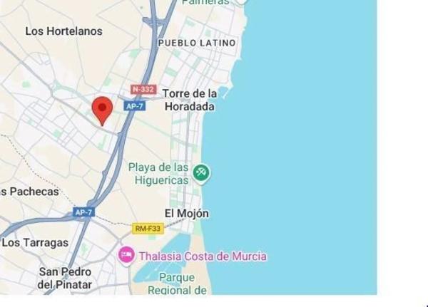 Piso en avenida Camilo José Cela