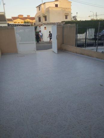 Chalet adosado en calle la Estrella