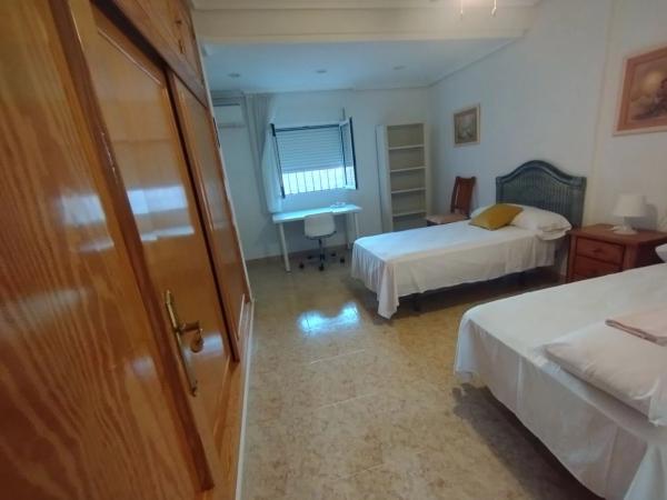 Chalet adosado en calle la Estrella