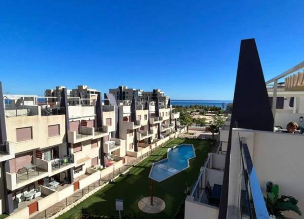 Ático en calle Goteborg