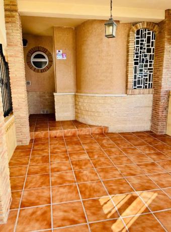 Chalet adosado en avenida de Francia