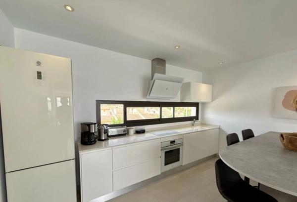 Piso en avenida Costa Blanca