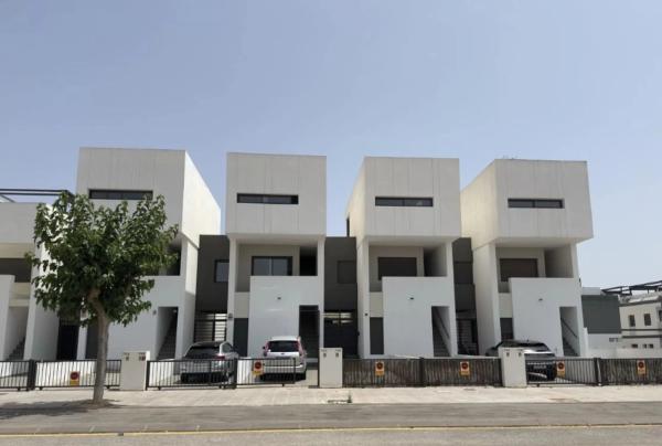 Piso en avenida Costa Blanca