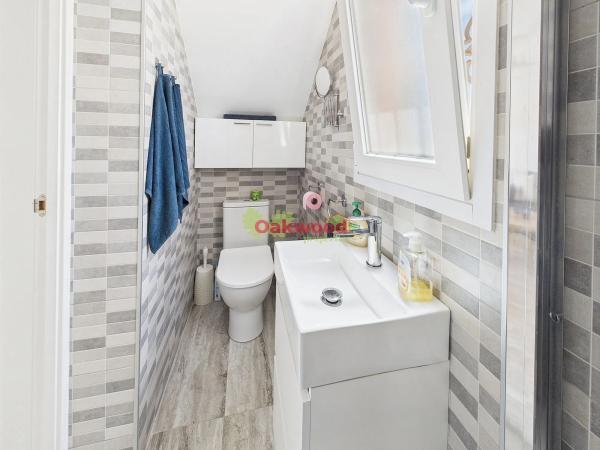 Chalet pareado en avenida de las Hierbas