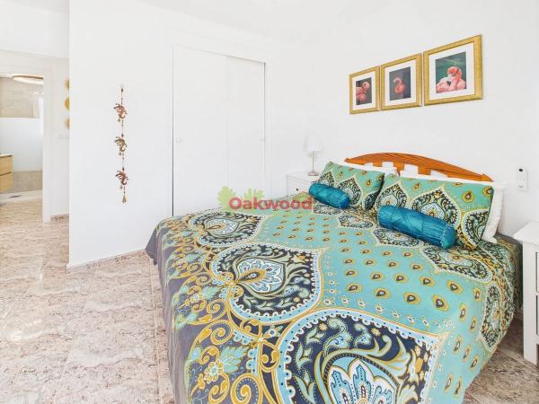 Chalet pareado en avenida de las Hierbas