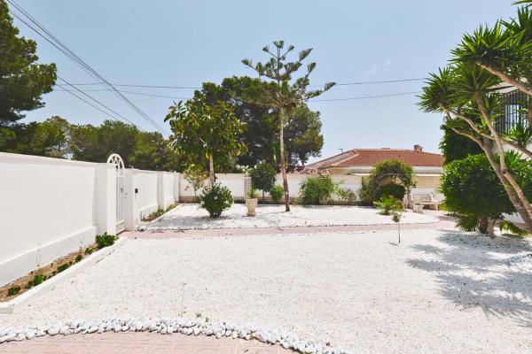 Casa independiente en Cl Abedul p c