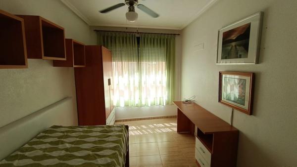 Piso en calle Doctor Rafael Poveda Escudero, 77 b