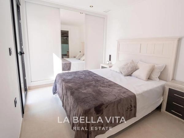 Casa independiente en Urbanizacion la Marina, 1