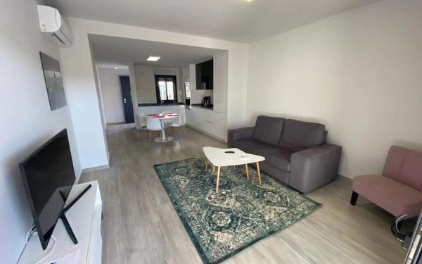 Casa independiente en calle lo Aguirre, 10 -34