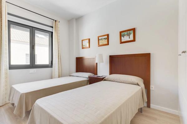 Chalet adosado en venta en Alfonso X el Sabio Esq. C/Carmen s/n