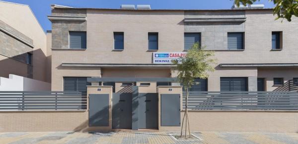 Chalet adosado en venta en Alfonso X el Sabio Esq. C/Carmen s/n