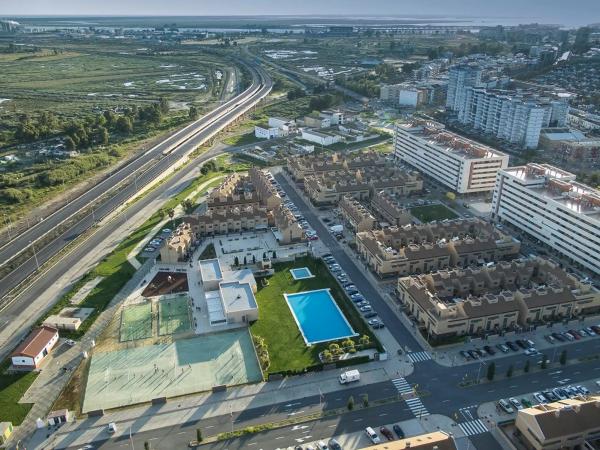 Chalet adosado en venta en Alfonso X el Sabio Esq. C/Carmen s/n