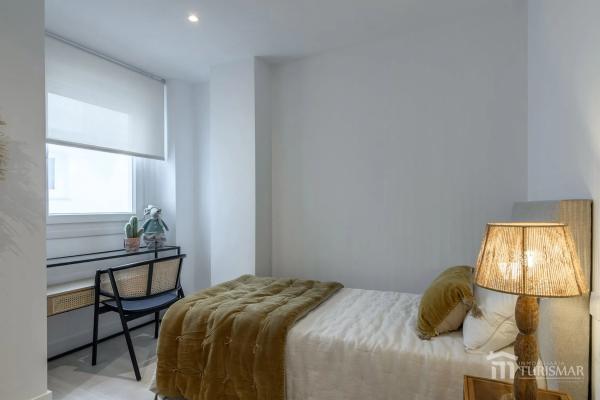 Piso en venta en Ramón y Cajal, 16