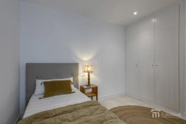 Piso en venta en Ramón y Cajal, 16