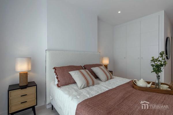 Piso en venta en Ramón y Cajal, 16