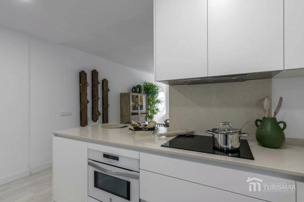 Piso en venta en Ramón y Cajal, 16