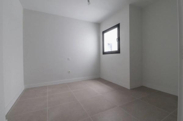 Piso en venta en calle doña perfecta, 148