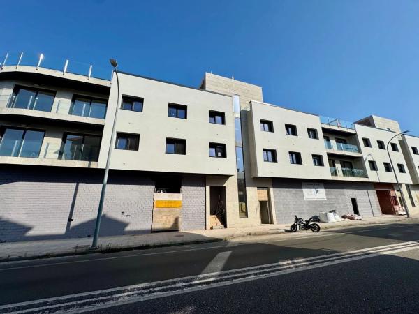 Piso en venta en Avenida Brasil, 39