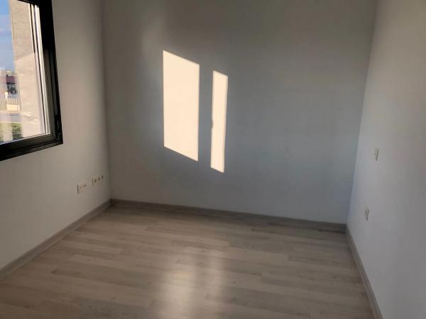 Piso en venta en calle los Pajarones, 2