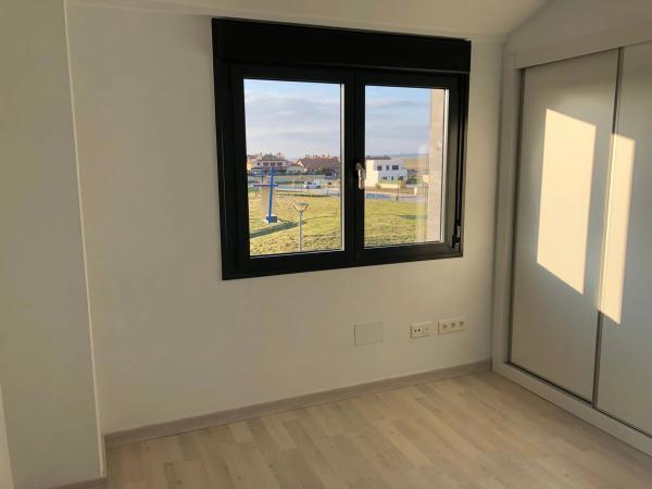 Piso en venta en calle los Pajarones, 2