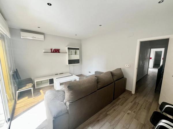 Chalet adosado en calle Larramendi