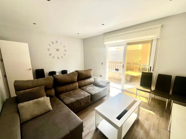 Chalet adosado en calle Larramendi