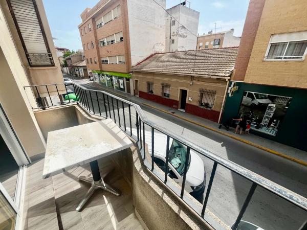 Chalet adosado en calle Larramendi