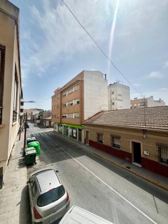 Chalet adosado en calle Larramendi