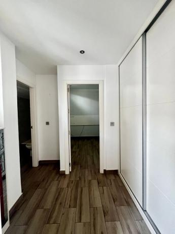 Chalet adosado en calle Larramendi