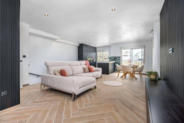 Chalet adosado en calle sierra de alcazar