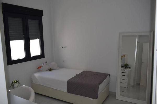 Chalet en calle Maria Goyri