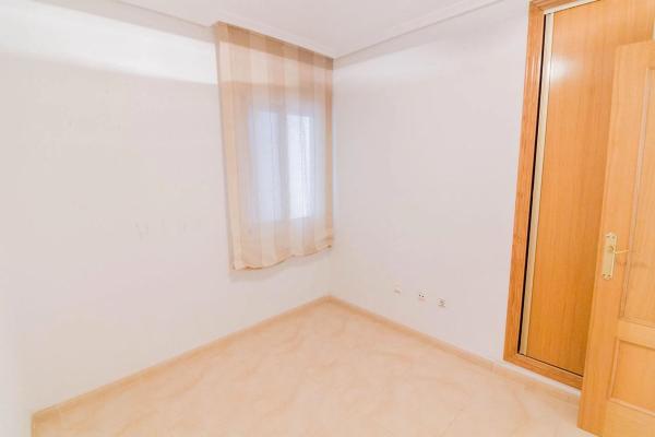 Piso en calle Dolores Baeza Gil