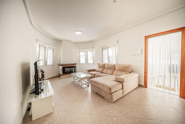 Casa independiente en calle Pintores