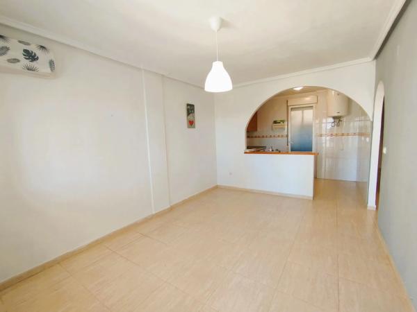 Chalet pareado en calle Cangas