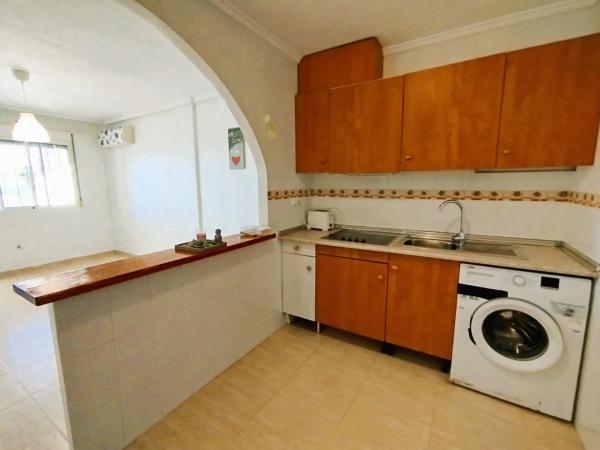 Chalet pareado en calle Cangas