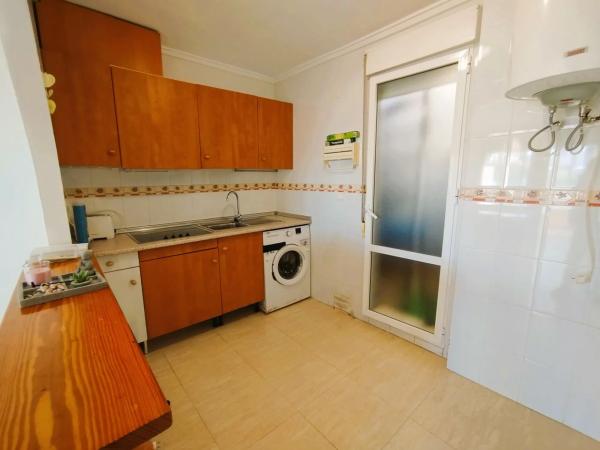 Chalet pareado en calle Cangas