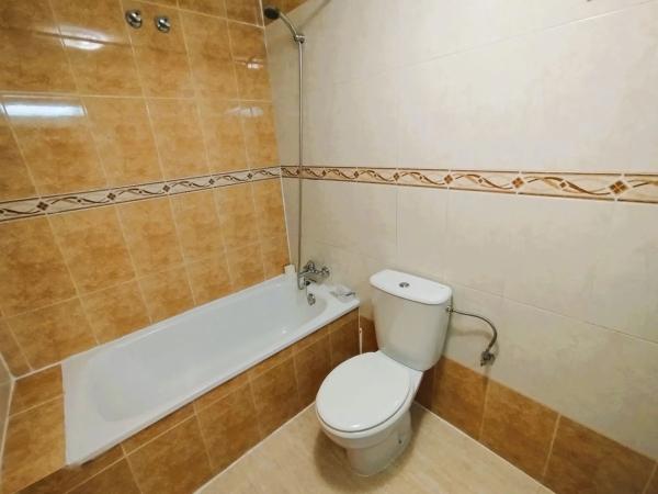 Chalet pareado en calle Cangas