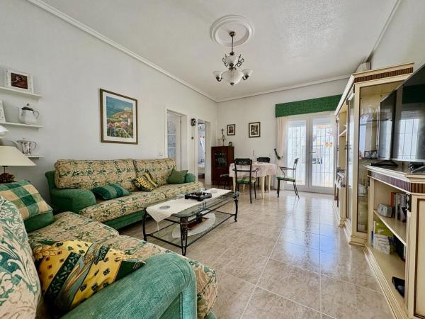 Casa independiente en calle Romeria s/n